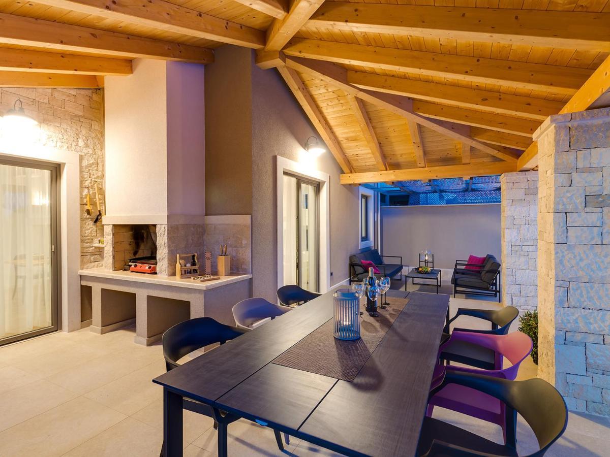 Villa Flora Vabriga Tar-Vabriga Eksteriør billede