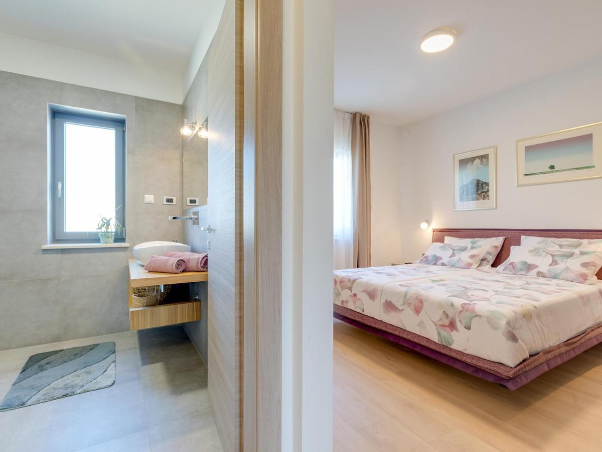 Villa Flora Vabriga Tar-Vabriga Eksteriør billede
